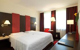 Nh Salzburg City Hotel